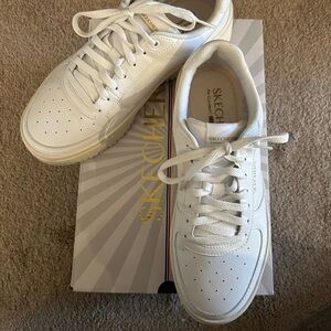EUC Skechers White Court Classic Sneakers 8.5